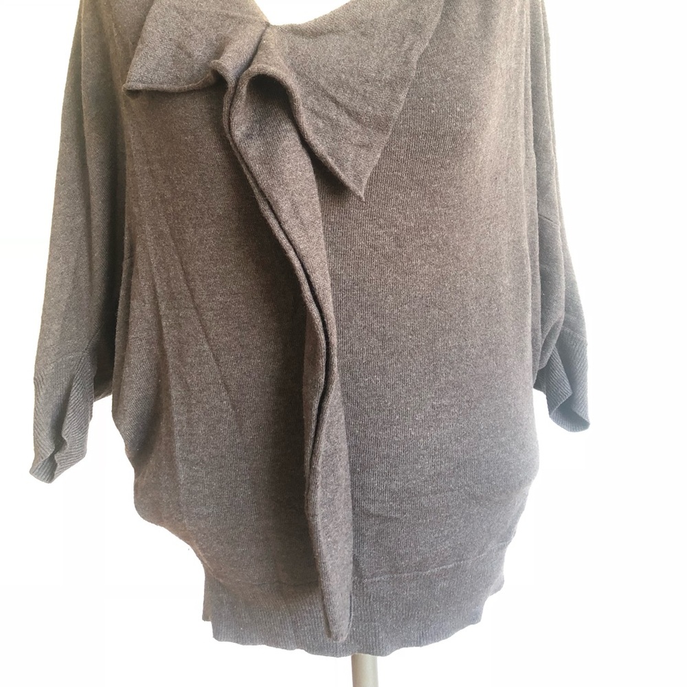 3 FOR $20 Brown Batwing Top